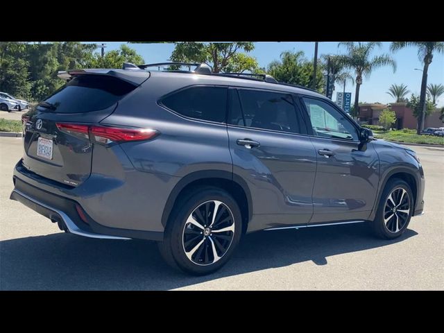 2022 Toyota Highlander XSE