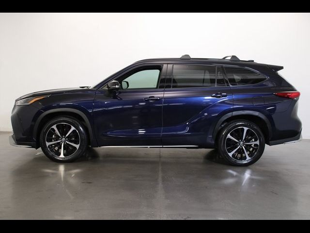 2022 Toyota Highlander XSE