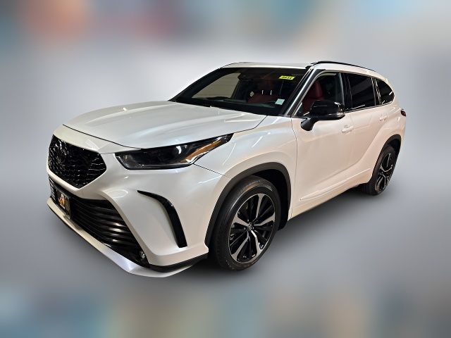 2022 Toyota Highlander XSE