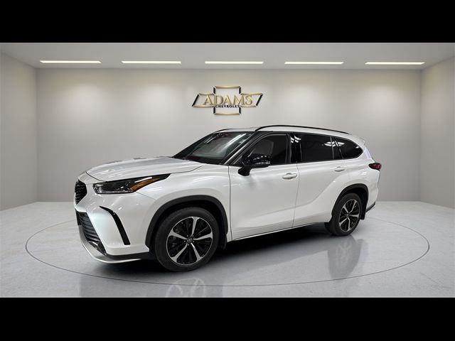 2022 Toyota Highlander XSE