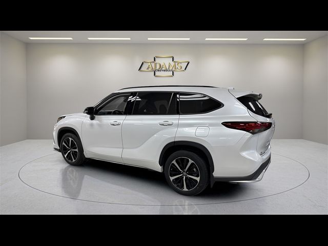 2022 Toyota Highlander XSE