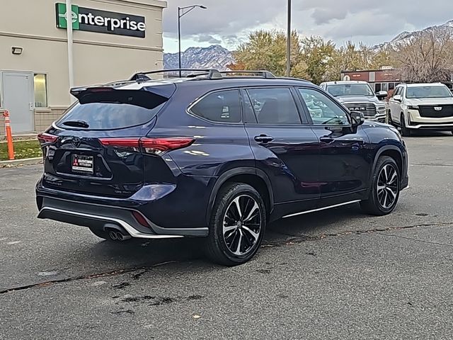 2022 Toyota Highlander XSE