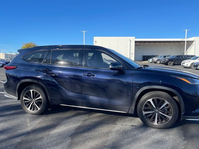 2022 Toyota Highlander XSE