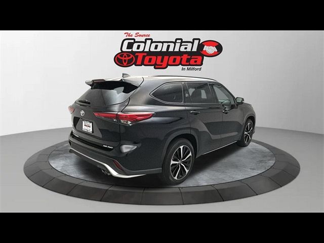 2022 Toyota Highlander XSE