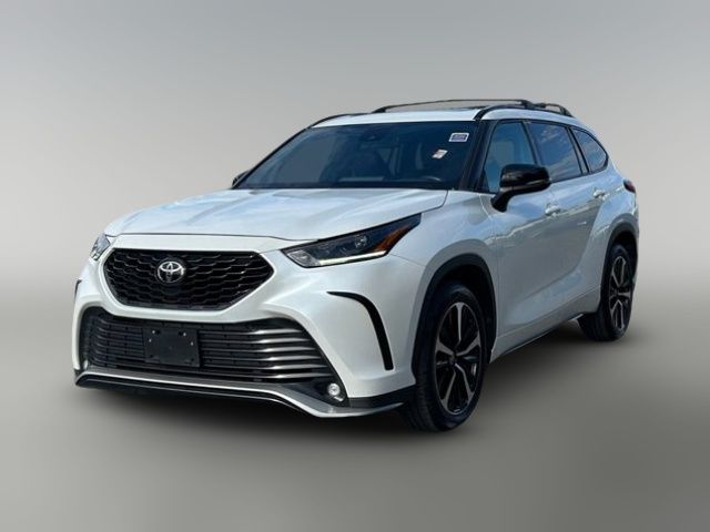 2022 Toyota Highlander XSE