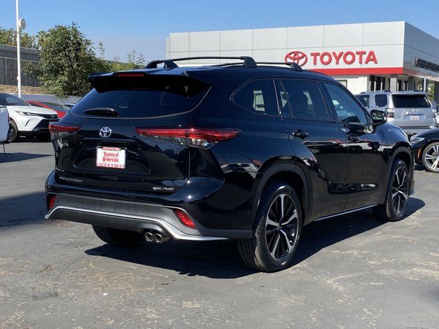 2022 Toyota Highlander XSE