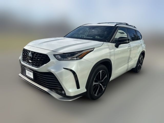 2022 Toyota Highlander XSE