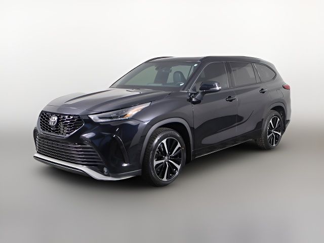 2022 Toyota Highlander XSE