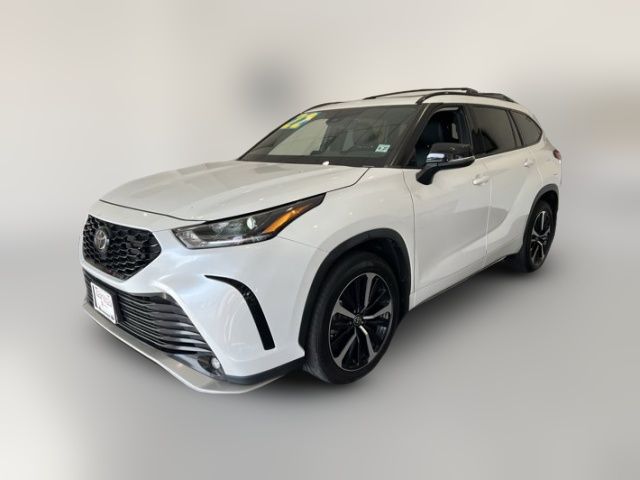 2022 Toyota Highlander XSE