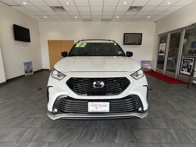 2022 Toyota Highlander XSE