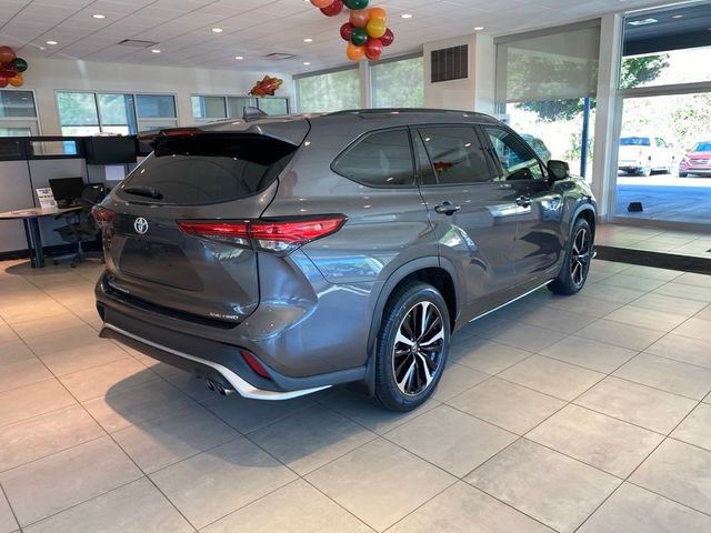 2022 Toyota Highlander XSE