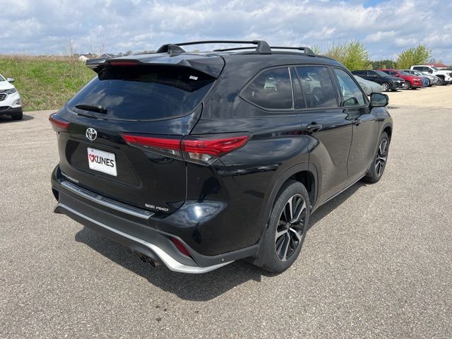 2022 Toyota Highlander XSE