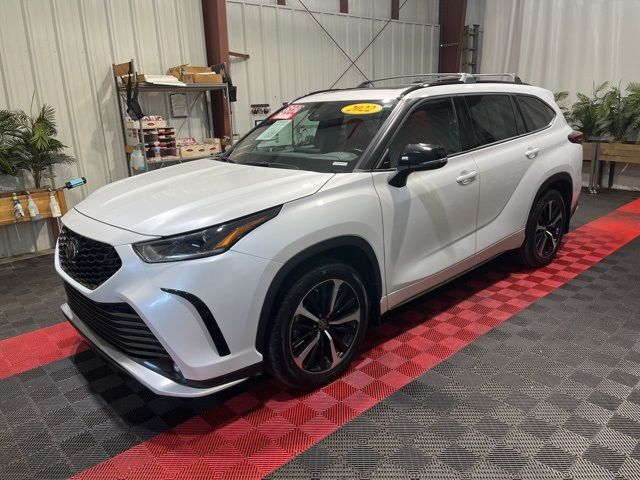 2022 Toyota Highlander XSE