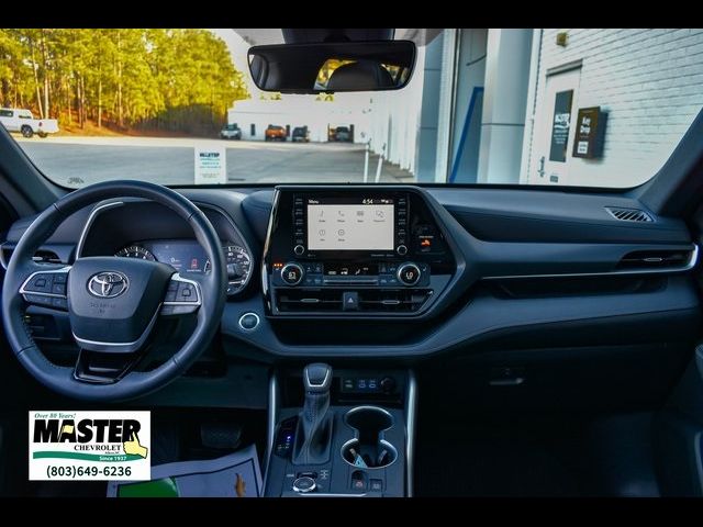 2022 Toyota Highlander XSE