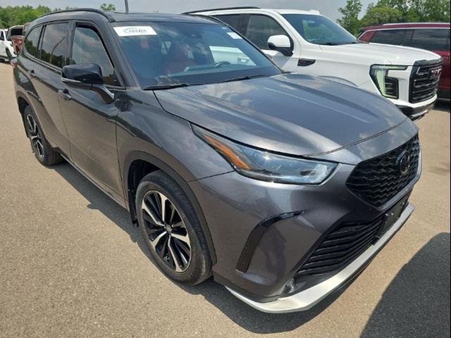 2022 Toyota Highlander XSE