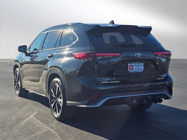 2022 Toyota Highlander XSE