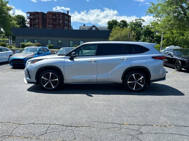 2022 Toyota Highlander XSE