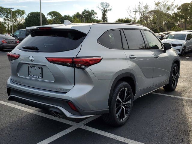 2022 Toyota Highlander XSE