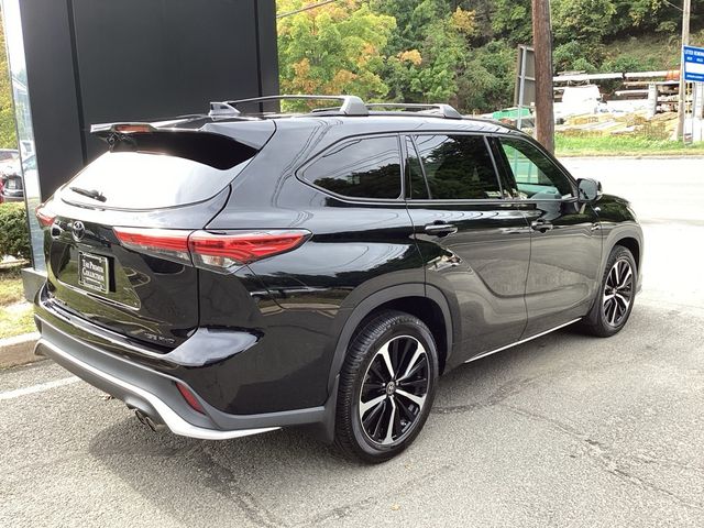 2022 Toyota Highlander XSE