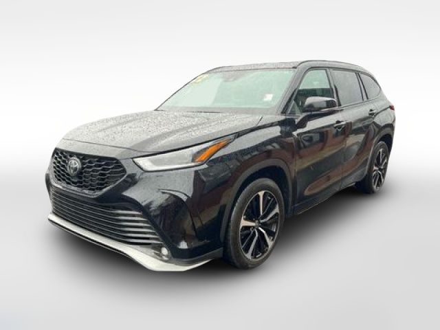 2022 Toyota Highlander XSE