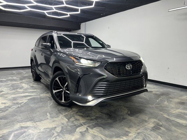 2022 Toyota Highlander XSE