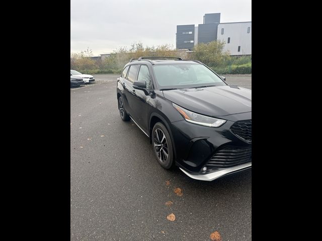 2022 Toyota Highlander XSE