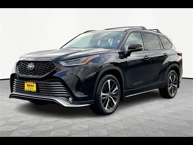 2022 Toyota Highlander XSE