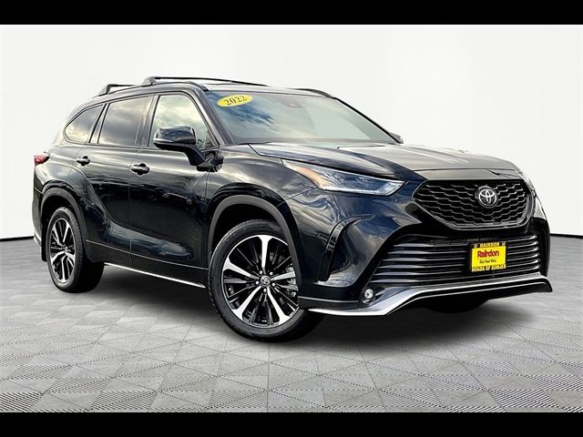 2022 Toyota Highlander XSE