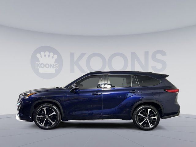 2022 Toyota Highlander XSE