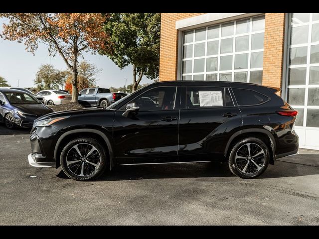 2022 Toyota Highlander XSE