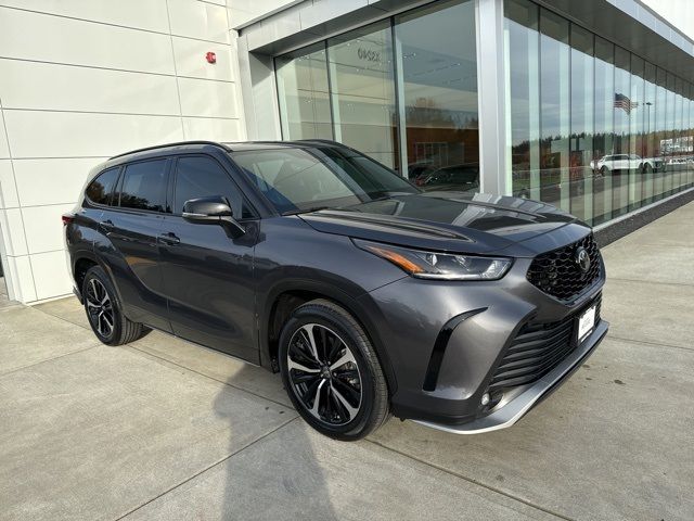 2022 Toyota Highlander XSE