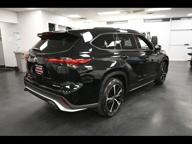 2022 Toyota Highlander XSE