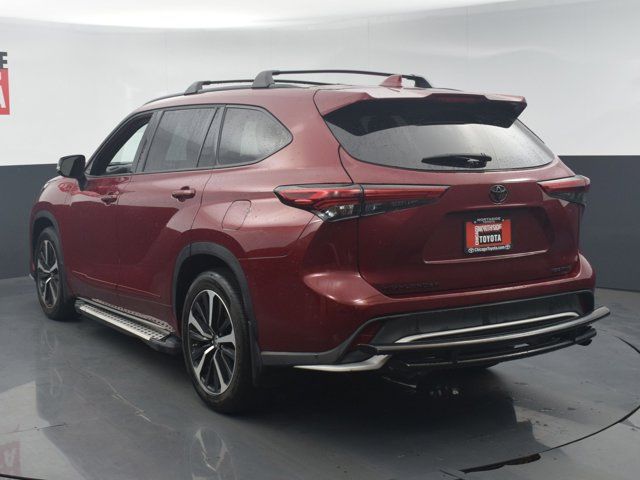 2022 Toyota Highlander XSE