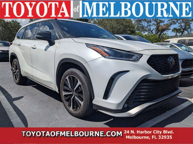 2022 Toyota Highlander XSE