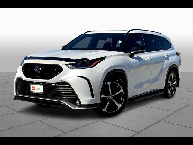 2022 Toyota Highlander XSE