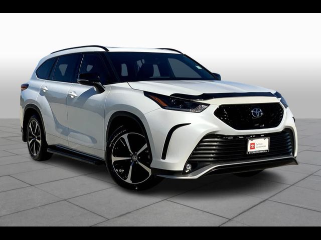 2022 Toyota Highlander XSE