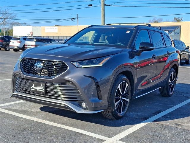 2022 Toyota Highlander XSE