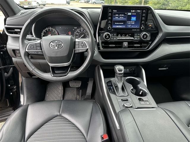 2022 Toyota Highlander XSE