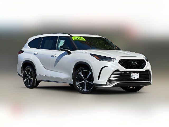 2022 Toyota Highlander XSE