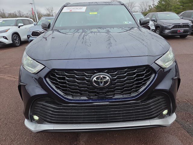 2022 Toyota Highlander XSE
