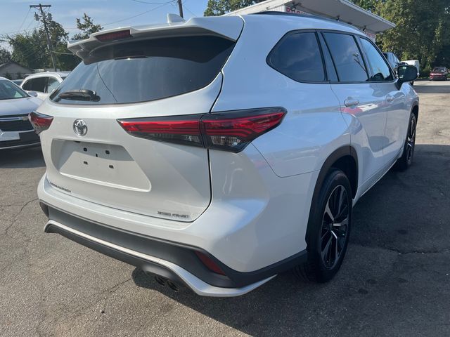 2022 Toyota Highlander XSE