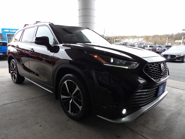 2022 Toyota Highlander XSE