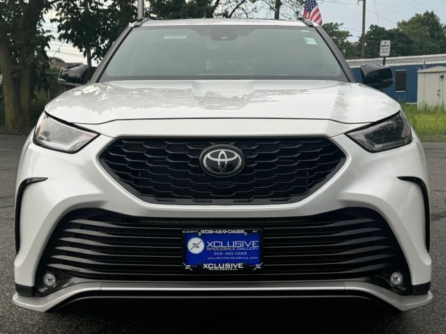 2022 Toyota Highlander XSE
