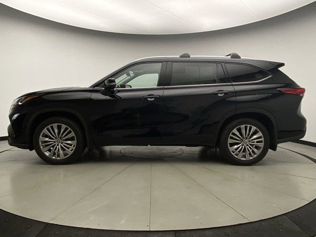 2022 Toyota Highlander Platinum