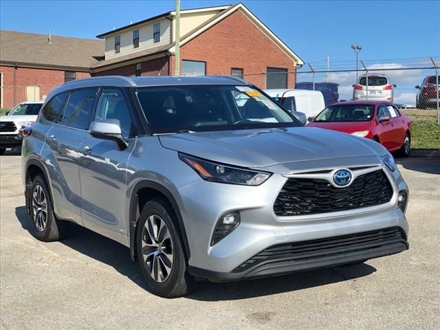 2022 Toyota Highlander Hybrid XLE