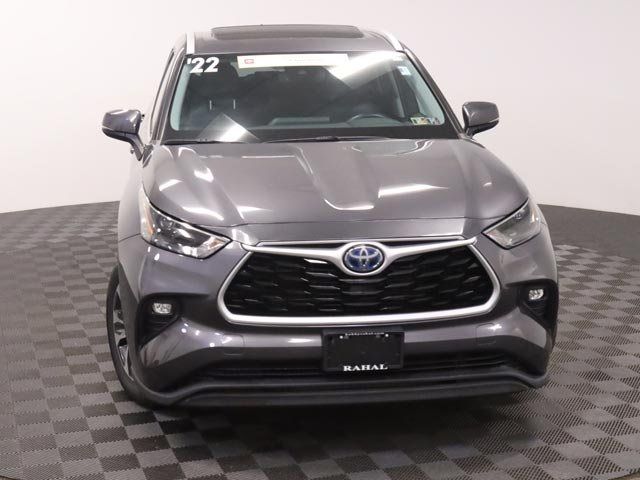 2022 Toyota Highlander Hybrid XLE
