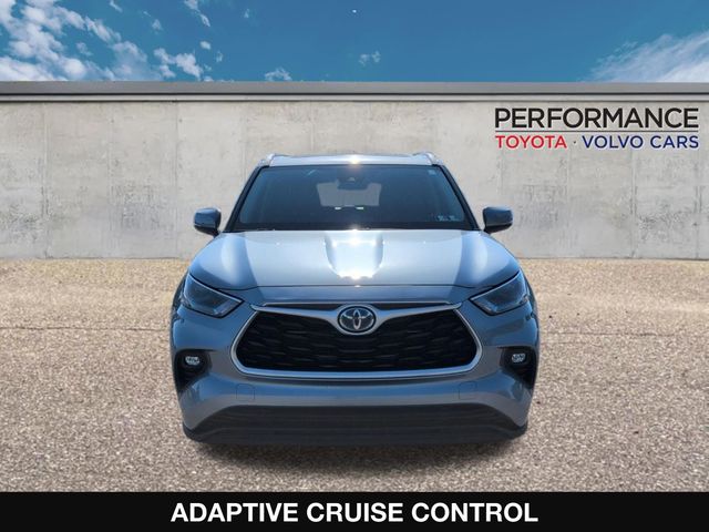2022 Toyota Highlander Hybrid XLE