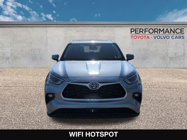 2022 Toyota Highlander Hybrid XLE