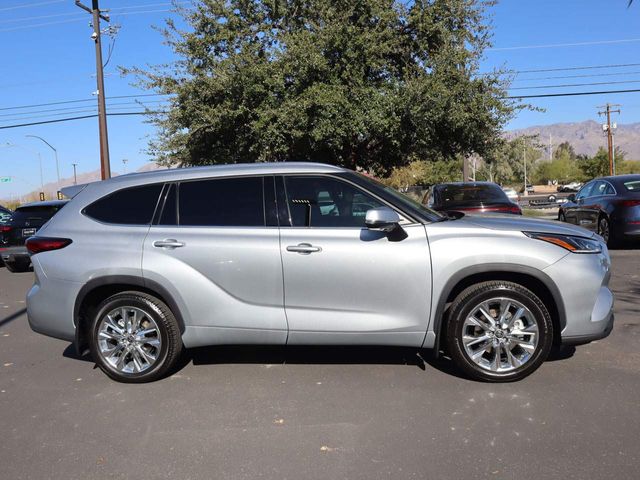 2022 Toyota Highlander Hybrid Limited