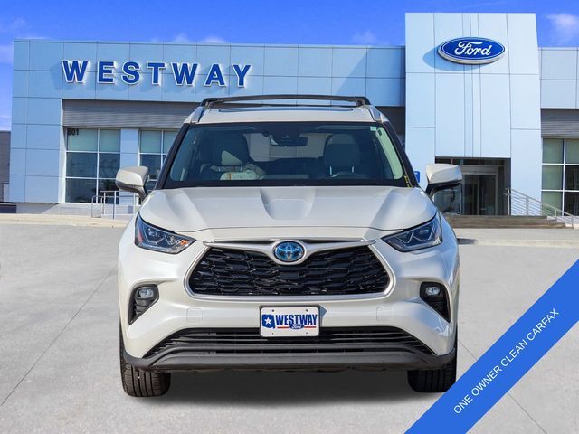 2022 Toyota Highlander Hybrid Bronze Edition